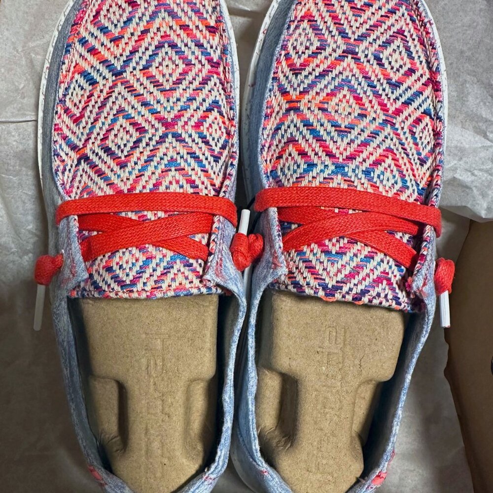 Hey Dude Women's Wendy Playa Fiesta Rojo Size 7